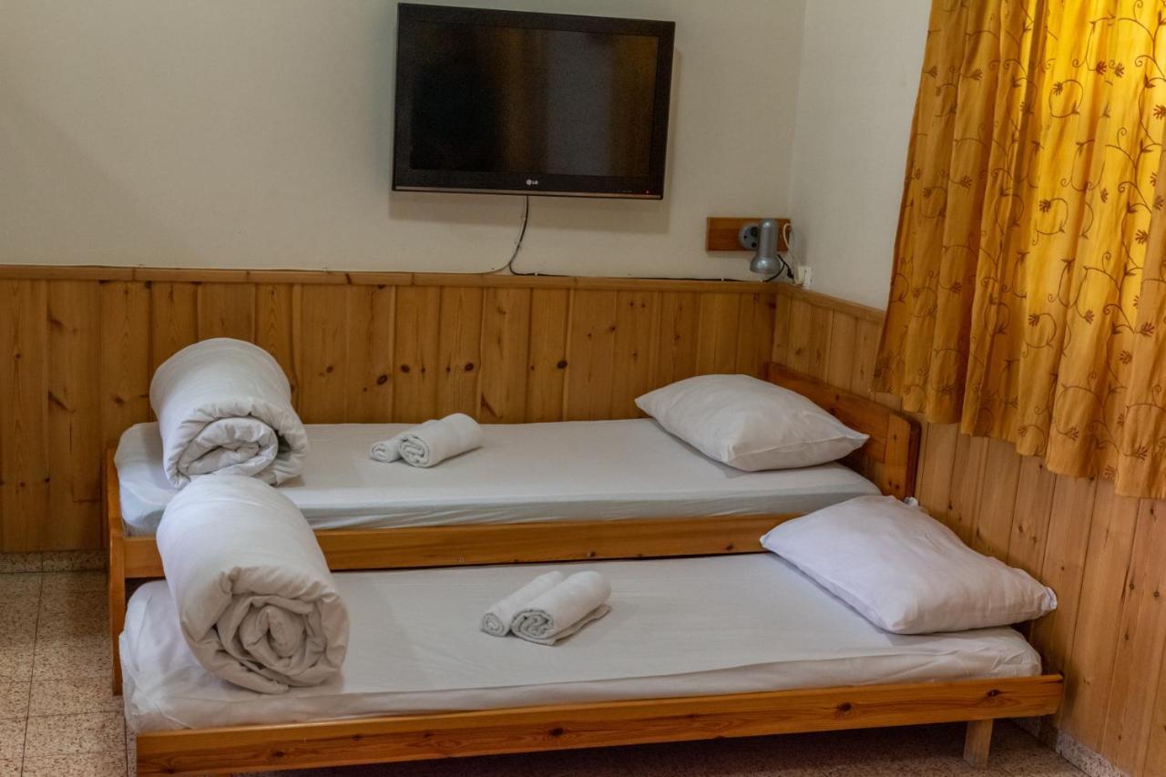 "Bakfar" Kfar Szold Country Lodging Villa Kefar Szold ภายนอก รูปภาพ